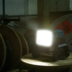 Arbeidslampe LED 18V 3000 lumen DML811