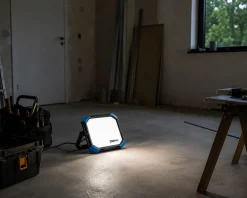 Arbeidslampe oppladbar blendefri 5200 lumen
