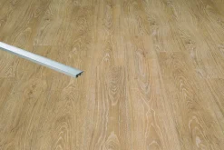 Avslutningslist alum premiumgulv 2400x5x21mm