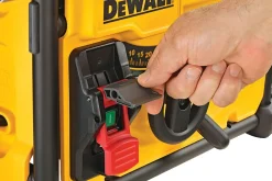 DEWALT bordsag 210 mm med sagbord DWE7485RS 230 V