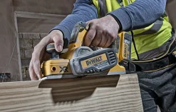 Dewalt høvel 18VxR DCP580NT, børsteløs, naken i TSTAK verktøykasse