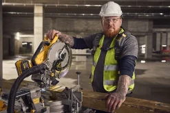 DEWALT Kapp- og gjærsag 18V, 305mm blad, naken