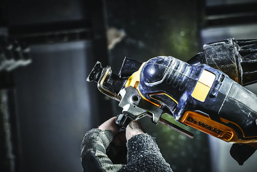 DeWalt multiverktøy 18 V i TSTAK DCS356NT-XJ