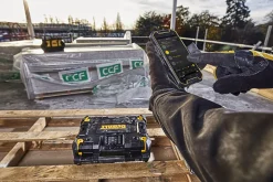 Dewalt radio DWST1-81078 TSTAK-kompatibel arbeidsradio med DAB+ og lader
