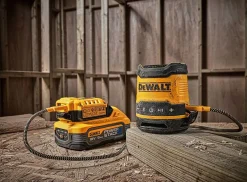 DEWALT USB-C DCR009 Høyttaler med Bluetooth funksjon