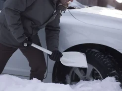 Fiskars SnowXpert bilspade