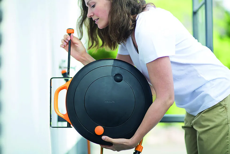 Fiskars Veggbrakett for slangetrommel