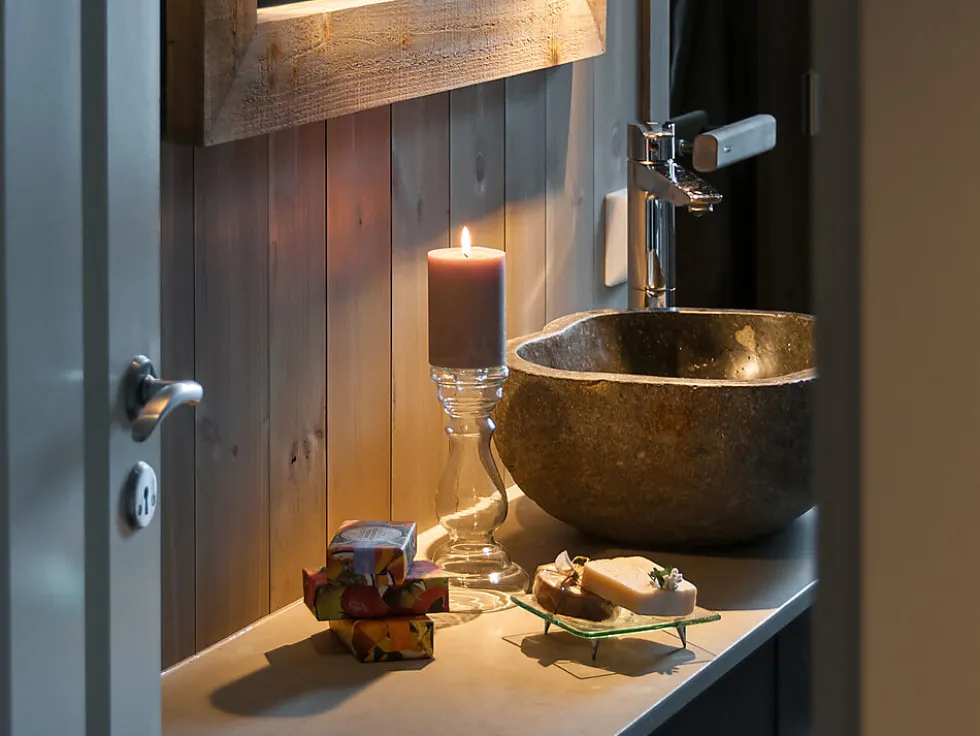 Glattpanel børstet 14x120 mm setergrå furu
