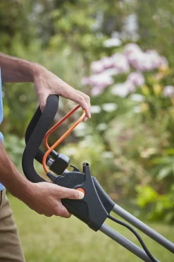 Gressklipper 18 volt 33 cm uten batteri