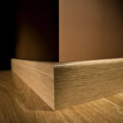 Gulvlist finèrt 16x60 mm eik plantagen/greige