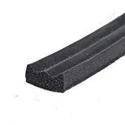 Gummilist e-profil 4x8mm sort kart a 6x125 meter