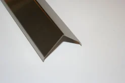 Hjørnelist 50x50 mm rustfri børstet 1,5 meter