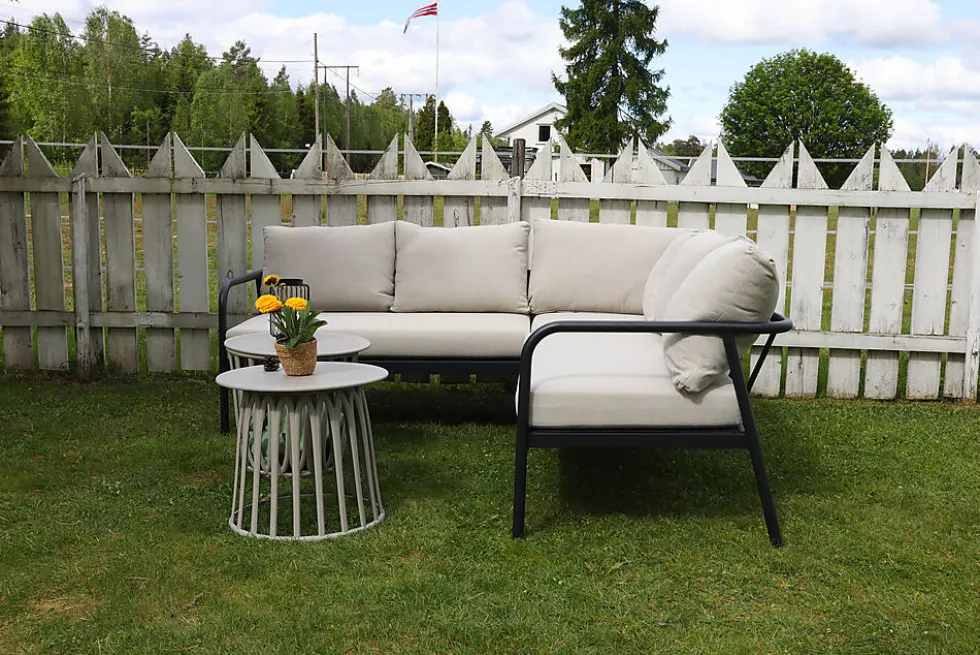 Hjørnesofa med Puter – Sort/Natur
