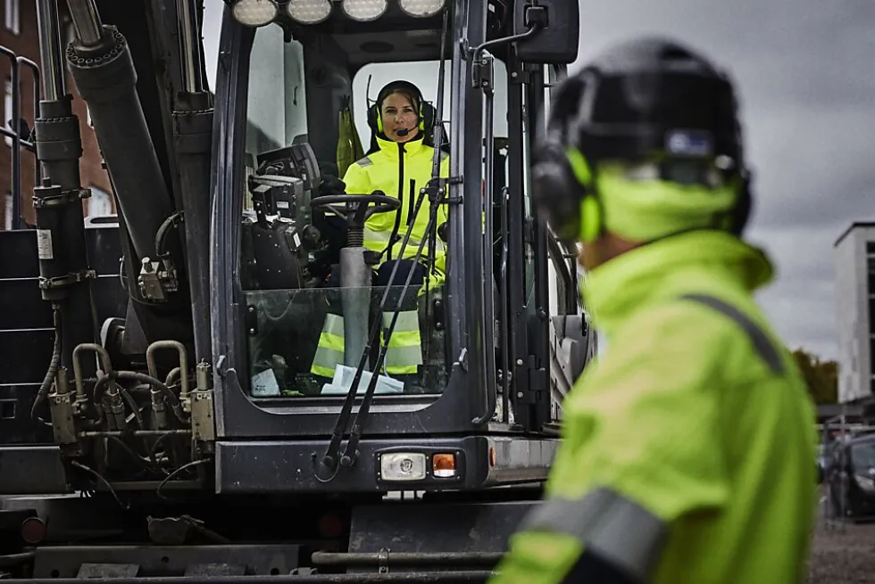 Hørselvern bluetooth hjelmfeste