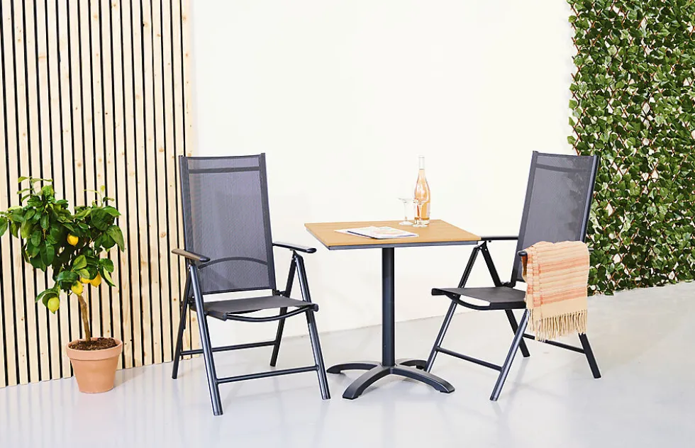 Kafebord tre 70x70 cm