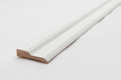 Karmlist furu k1 grunnet hvit 20x90 mm