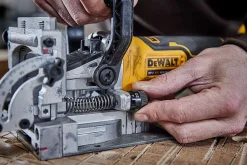 Lamellfres 18V XR DCW682NT u/ batteri