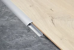 Nivålist aluminiu sølv 2m h7-12,3mm 2 meter lengde, høyde 7mm - 12,3 mm