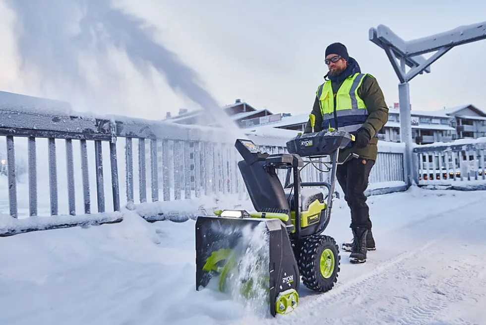 Ryobi snøfreser RY36STX56A-250 batteridrevet
