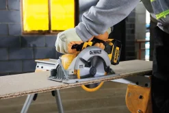 Sirkelsag 18 volt 165 mm uten batteri