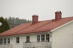 Snøfangerkonsoll takstein teglrød tb snøfangersystem