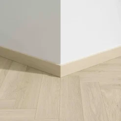 Sokkellist Bloom sand natural 2,4 meter