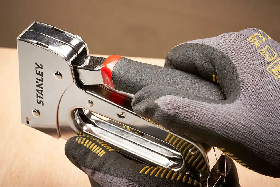 Stiftepistol 2-I-1 stift/spik EU CC 6-TR120