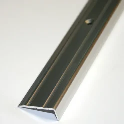 Trappenese nr. 8 sølv blank borret m/skruer 2 meter